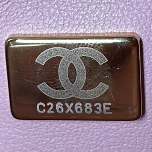 Chanel Mini Rectangular Flap Bag with Heart Chain Pink Lambskin Antique Gold - Picture 4 of 15